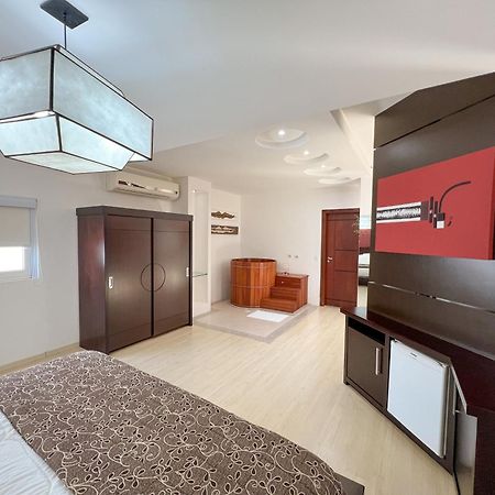 Goldmen Select Cianorte 外观 照片